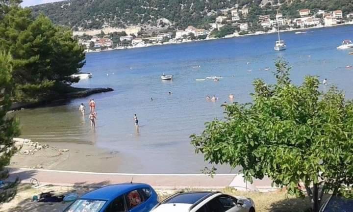 Apartman Belisima Deluxe Supetarska Draga Exterior foto